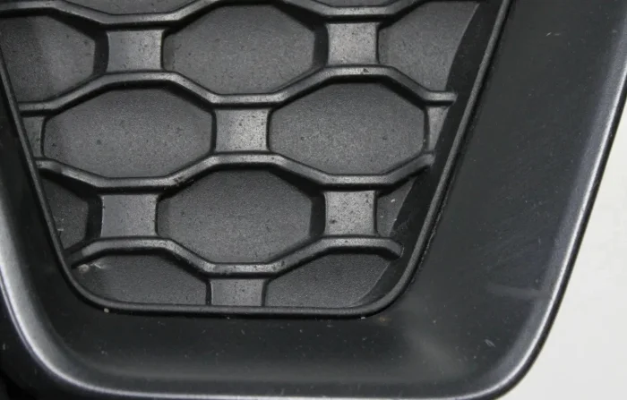 2019 - 2023 Jeep Renegade FRONT DRIVER SIDE LOWER BUMPER COVER GRILLE