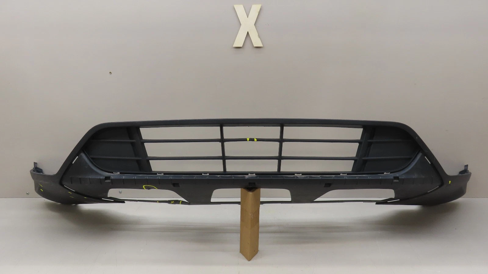 2017 - 2020 FORD ESCAPE FRONT LOWER BUMPER COVER VALANCE PANEL