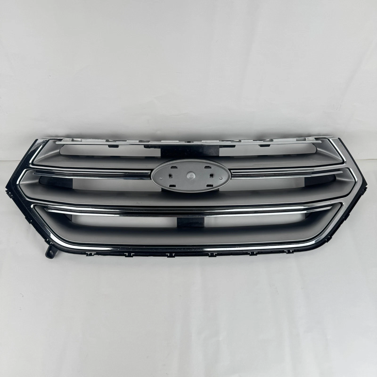 2015 - 2018 FORD Edge Upper Chrome Grille