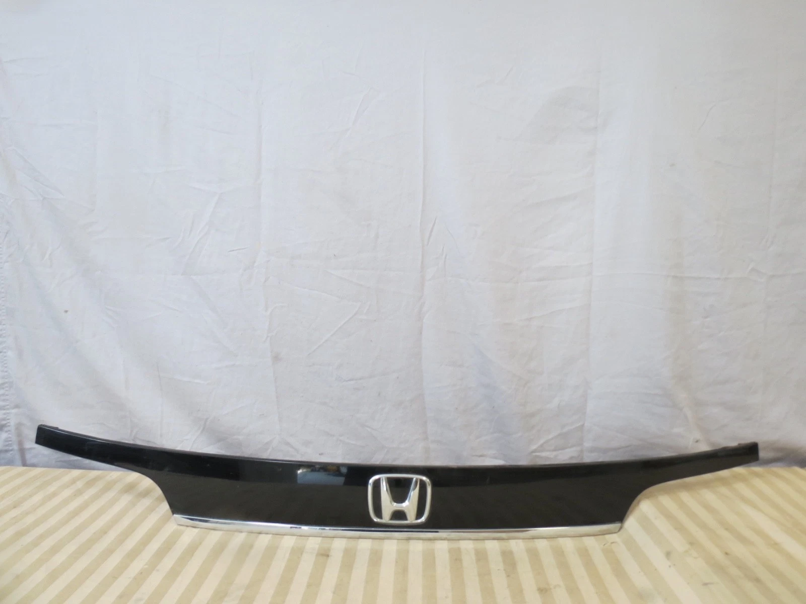 2012 - 2014 HONDA CRV Plate Molding Panel Black